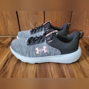 Womens Under Armour Shoes Size 8.5, Gray, White, Sneakers, Great Condition